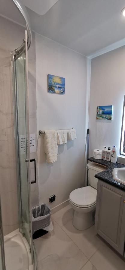 Private Suite With Separated Entrance Richmond Exterior foto
